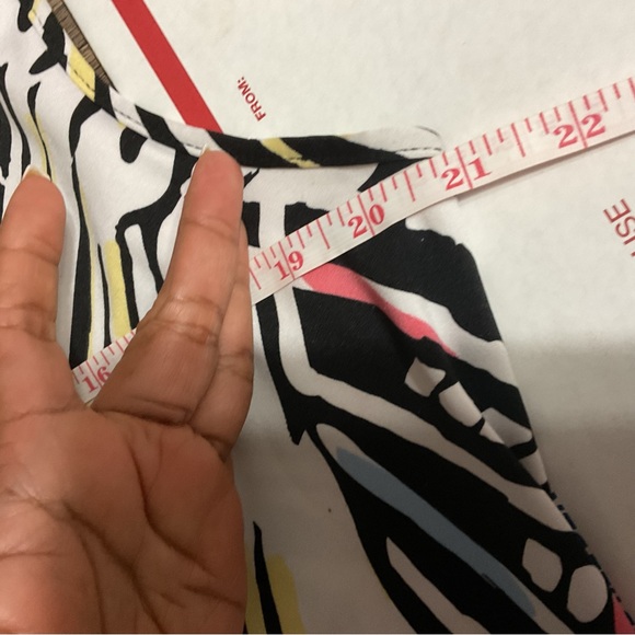 Peter Nygard Multicolor Geometric Collared Top Size L - Picture 6 of 7